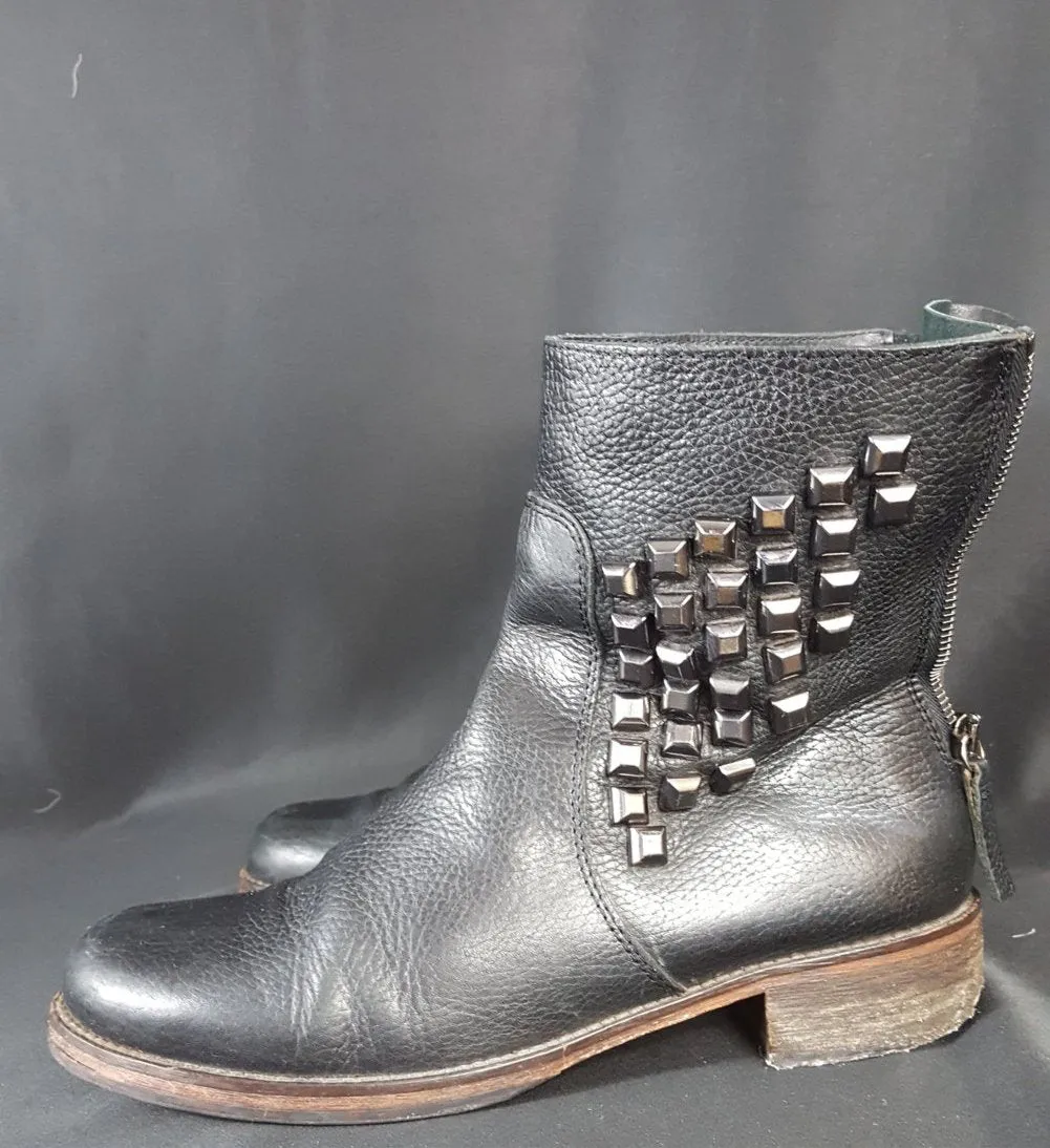 Boss Hugo Boss Studded Chelsea Boot size 38