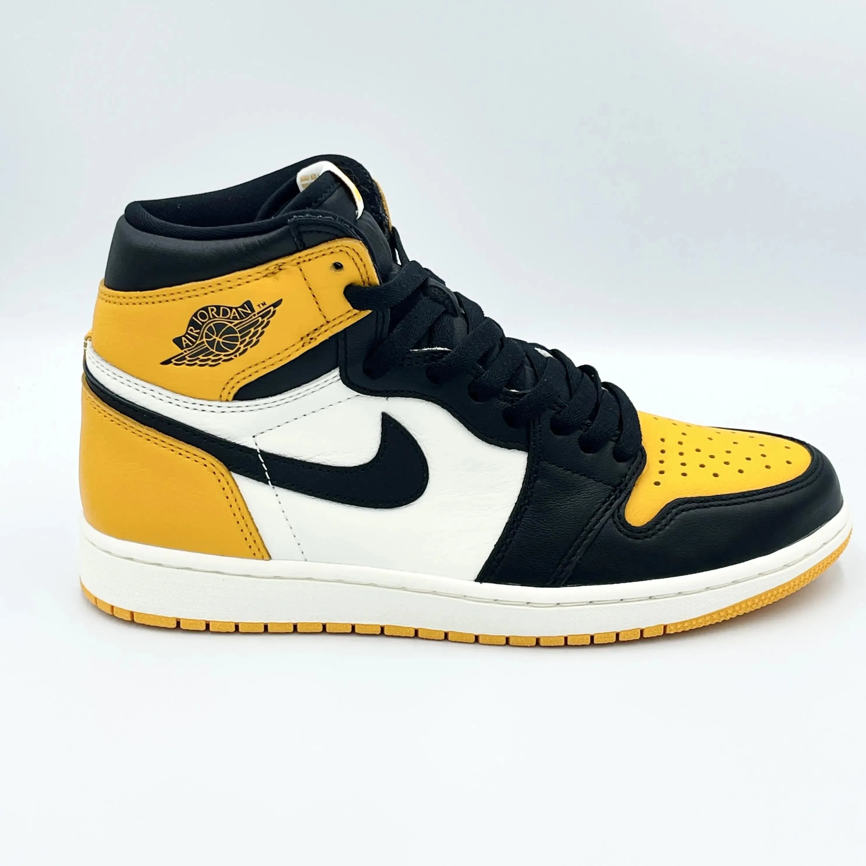 Jordan 1 Retro High OG Yellow Toe