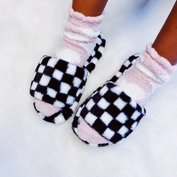 Luxe Lounge Checker Cozy Slippers - online exclusive