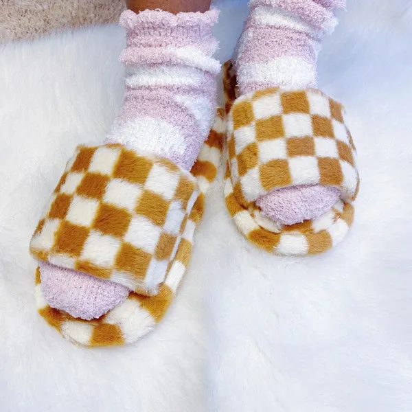 Luxe Lounge Checker Cozy Slippers - online exclusive