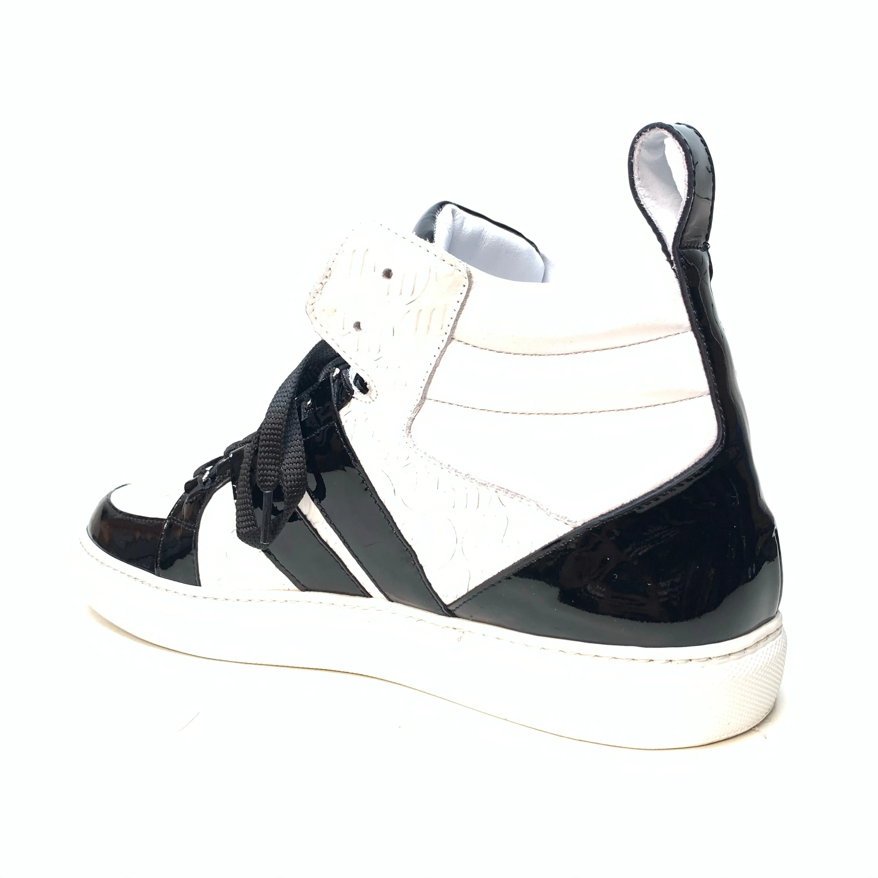 Mauri 8410 Black White Patent Alligator Sneakers