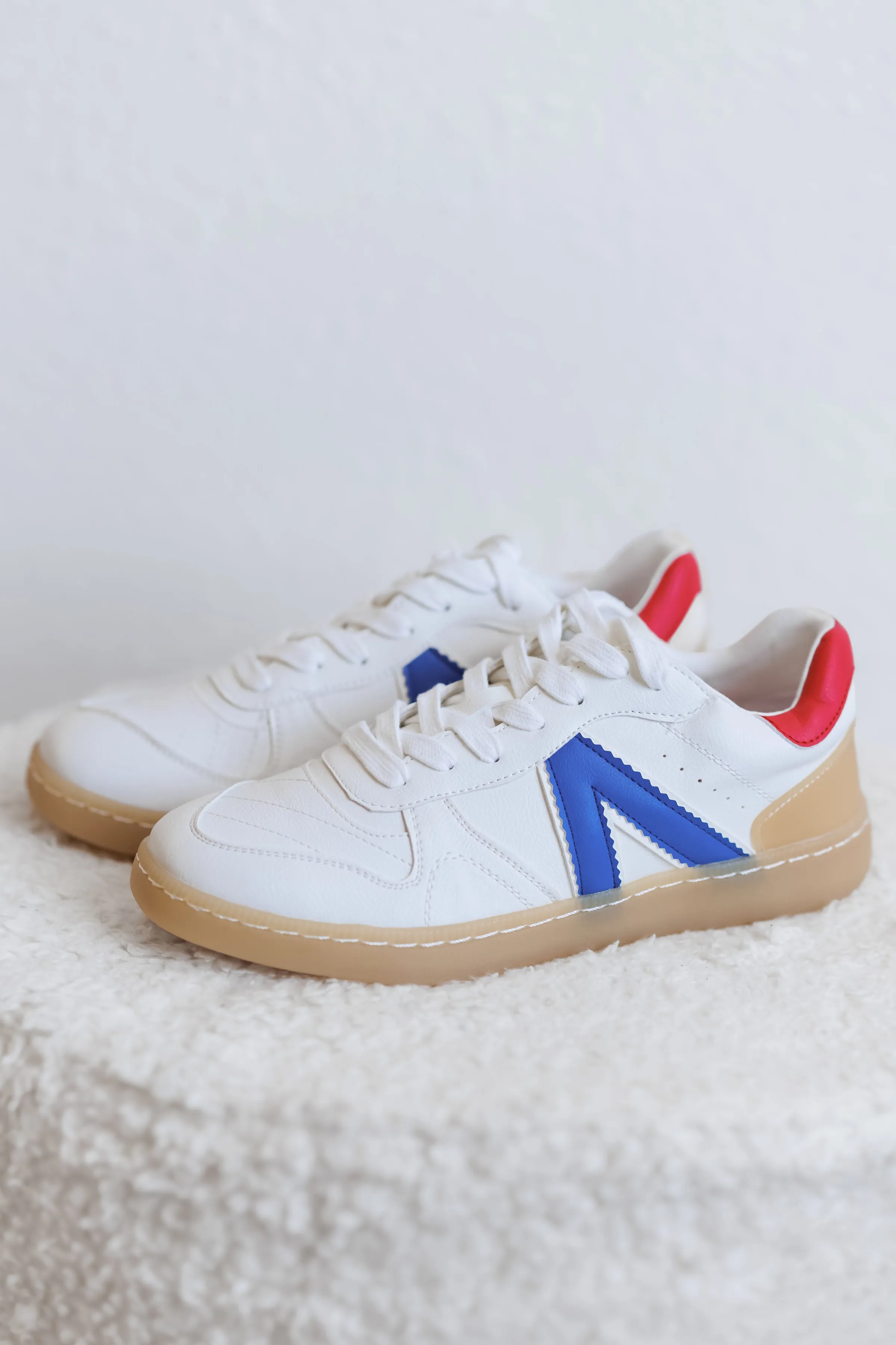 Mia: Vesta Sneaker - White/Cobalt