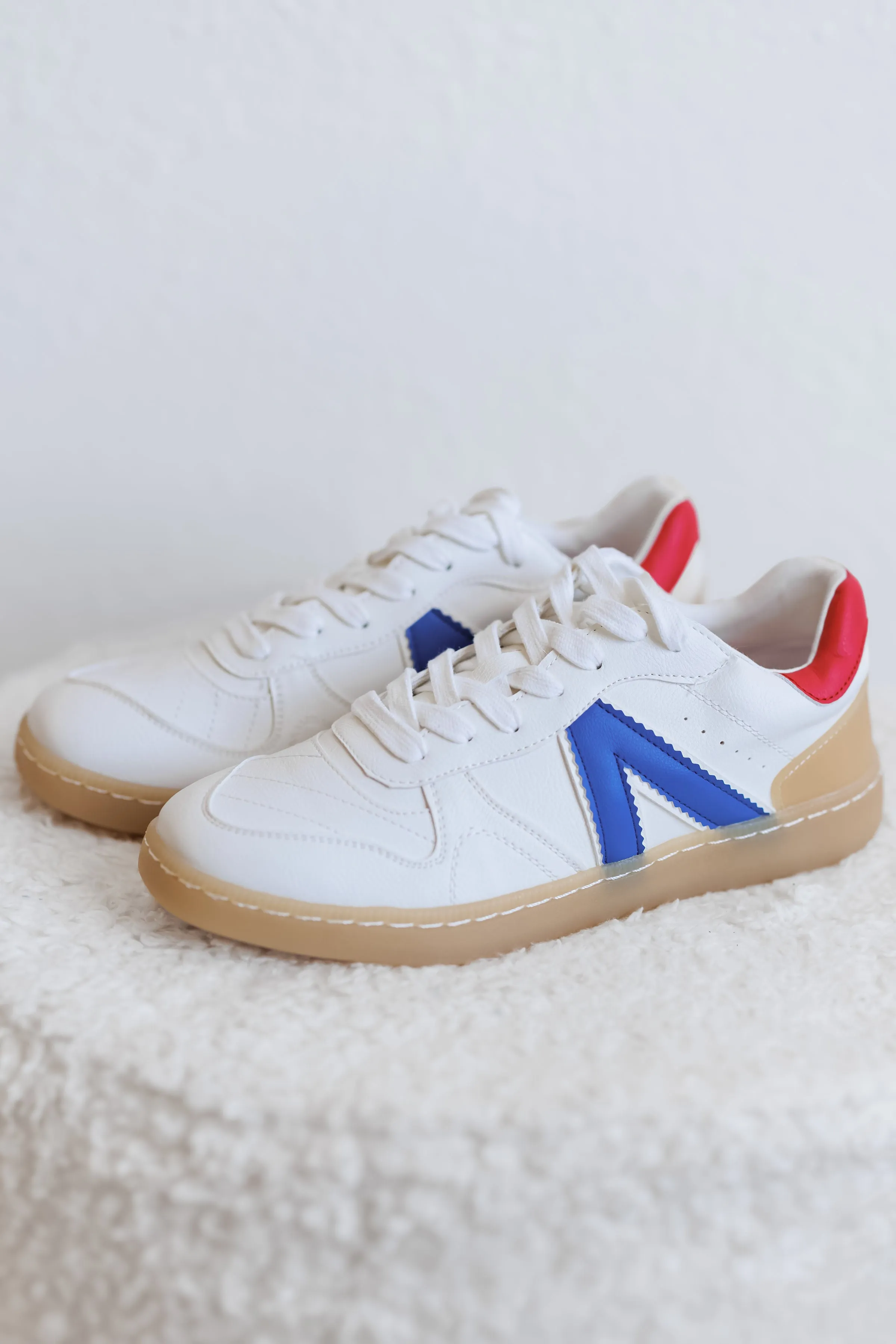 Mia: Vesta Sneaker - White/Cobalt