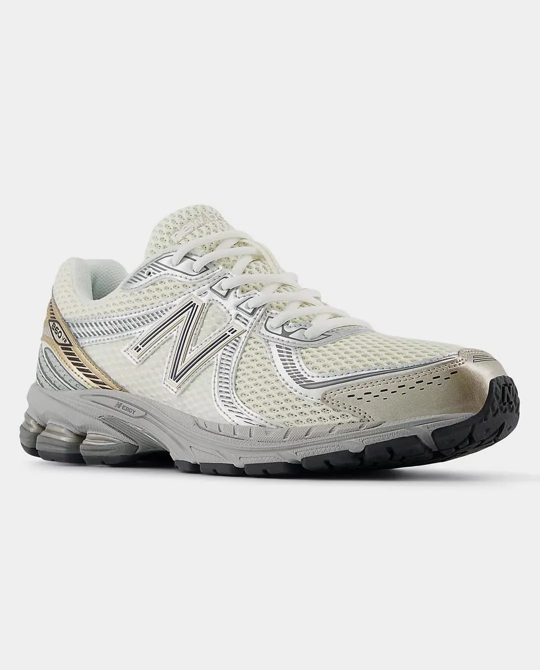 New Balance - 860 V2 Shoe - Sea Salt/Gold Metallic