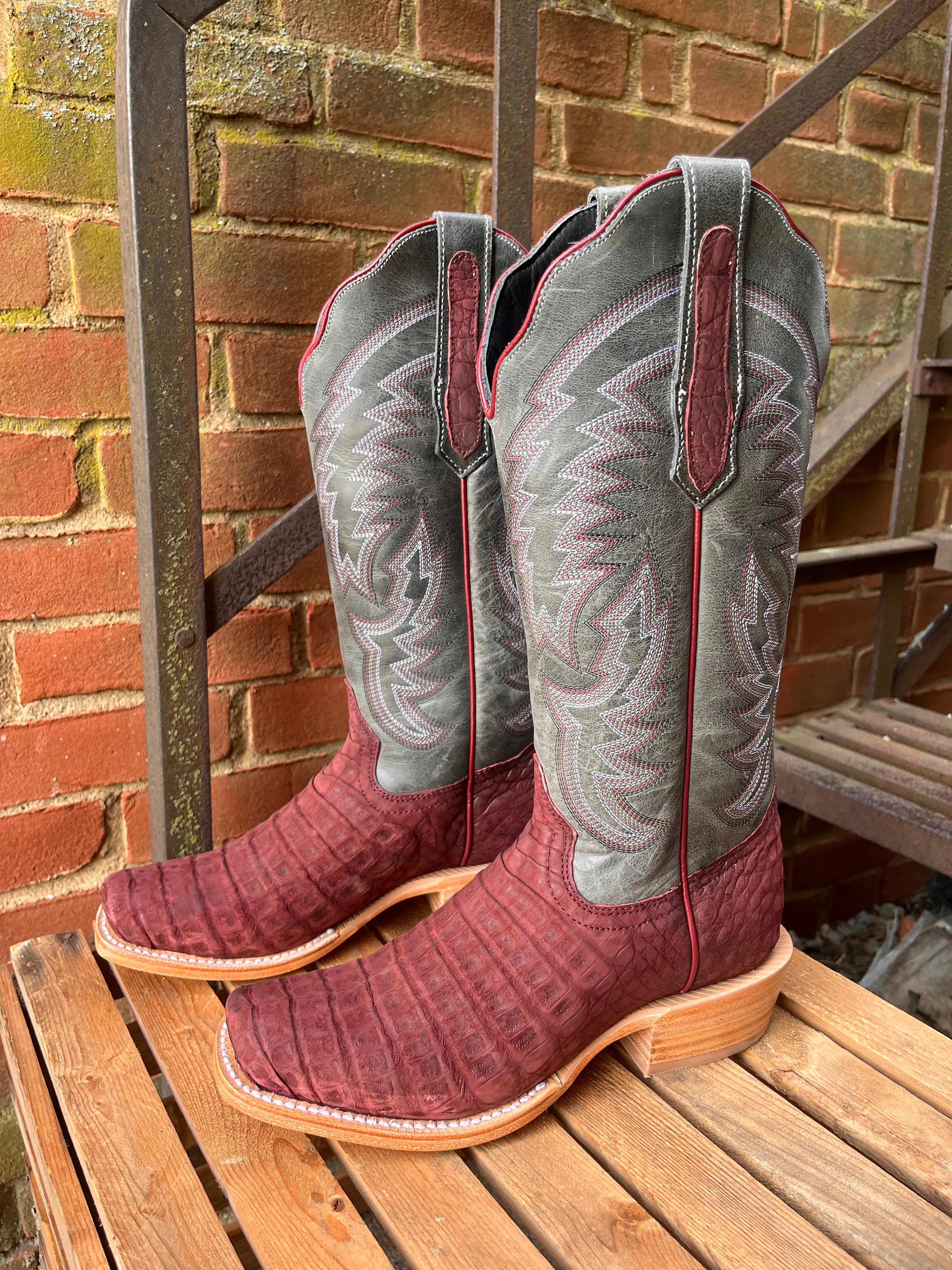 R. Watson Women's Nubuck Rhubarb Caiman Belly Narrow Square Toe Cowgirl Boots RWL2009